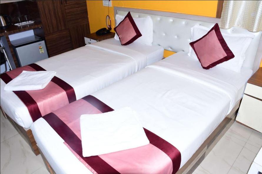 Ar Grand Hotel Rājgīr الغرفة الصورة